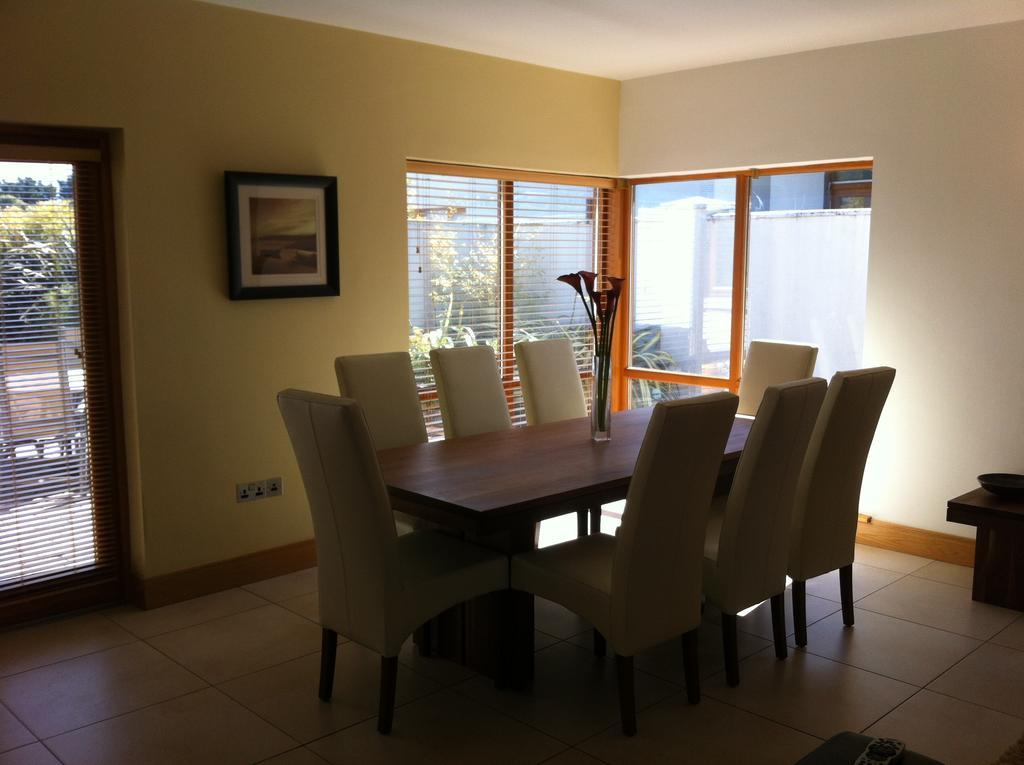 Bearlough Self Catering Holiday Home 로슬레어 객실 사진